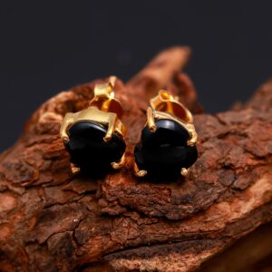 Natural Black Onyx Heart Shape 18K Gold Stud Earrings