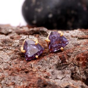 Alexandrite Trillion Shape Stud Earrings 18K Gold