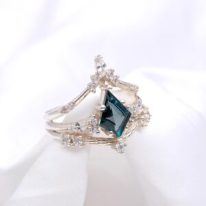 Natural London Topaz Kite Shape Sterling Silver Ring