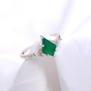 Natural Green Onyx Kite Shape Sterling Silver Ring