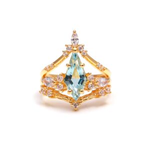 Natural Blue Topaz Kite Shape 18k Gold Ring