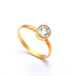 Rainbow Moonstone Round Shape 18k Gold Ring