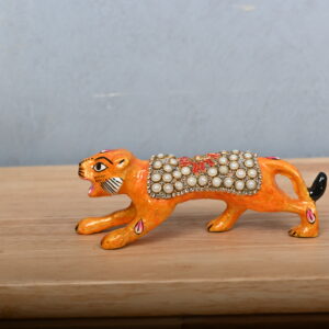 Majestic Metal Kundan Meenakari Lion – A Symbol of Strength & Royalty