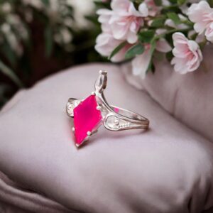 Hot Pink Chalcedony Kite Shape Sterling Silver Ring